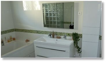 Aménagement de petites salles de bain dans de petites surfaces
